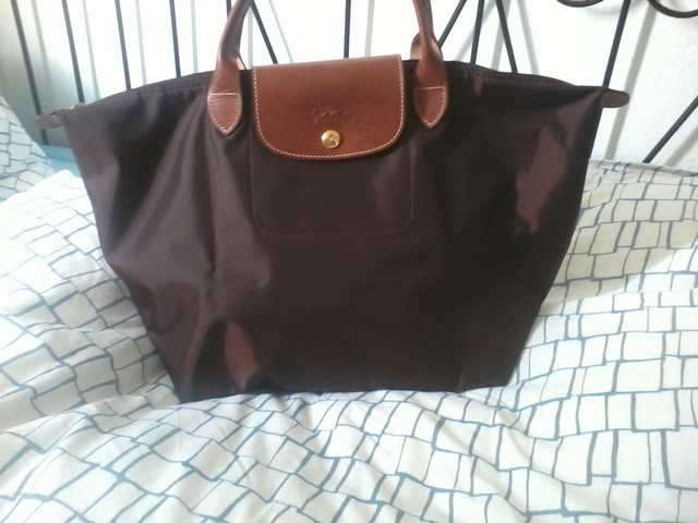 Longchamp Tasche M ganz neu